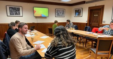 Students of YEE London attend Turkish culture courses, London, U.K. (Photo courtesy of YEE London)