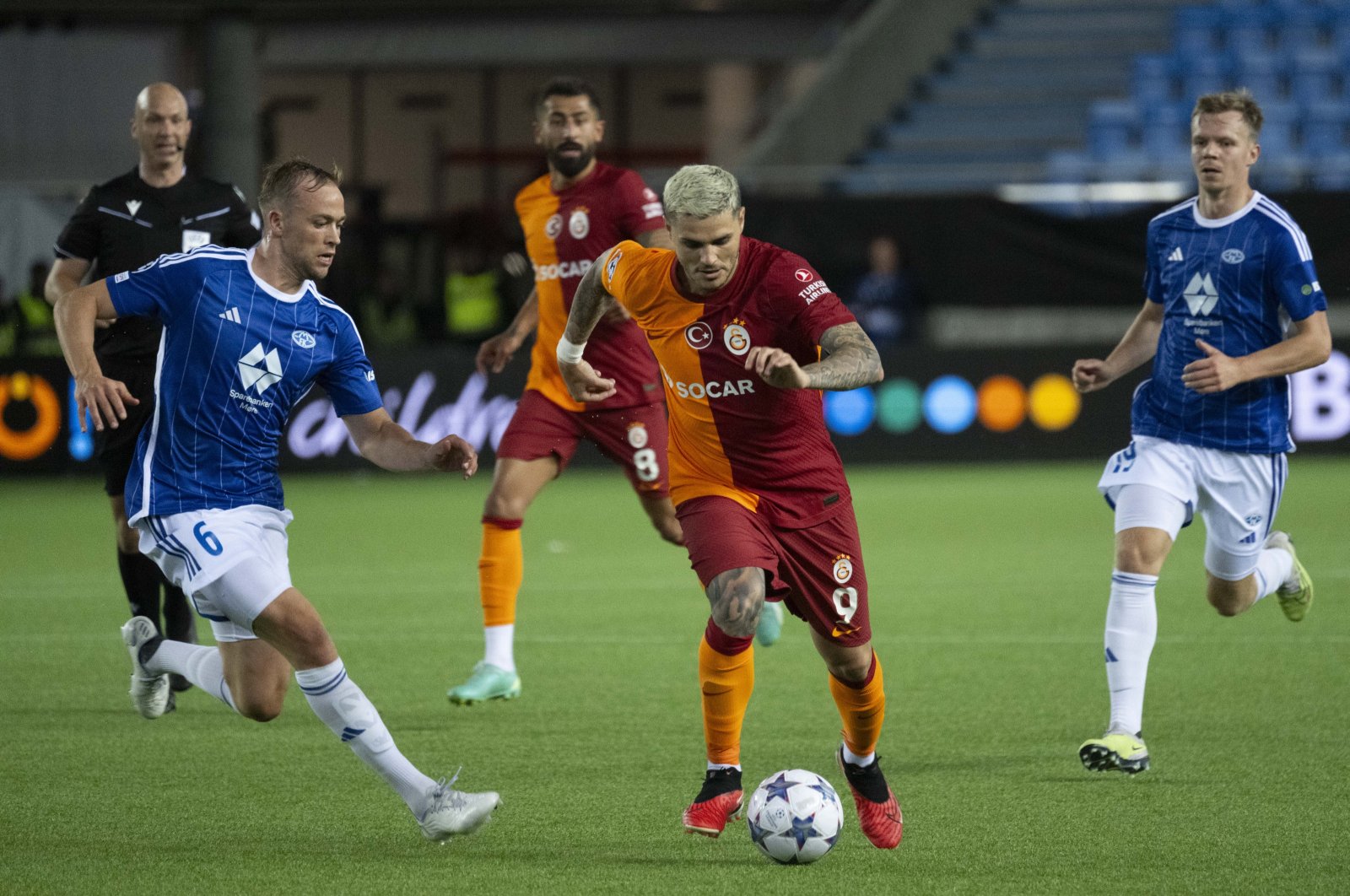 Galatasaray&#039;s Mauro Icardi drives the ball during the UEFA Champions League playoffs tie against Molde, Molde, Norway, Aug. 23, 2023. (AA Photo)