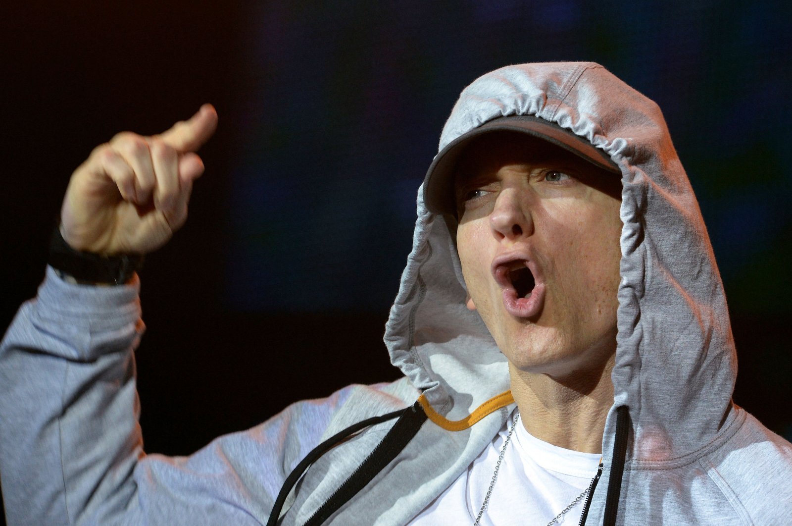 U.S. rapper Eminem performs during a concert at the Stade de France in Saints-Denis, near Paris, France, Aug. 22, 2013. (AFP Photo)