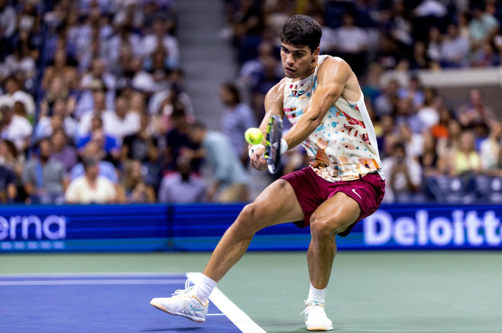 Spain&#039;s Carlos Alcaraz plays a backhand return against Germany&#039;s Dominik Koepfer during the U.S. Open tennis tournament men&#039;s singles first-round match at the USTA Billie Jean King National Tennis Center, New York City, U.S., Aug. 29, 2023. (AFP Photo)