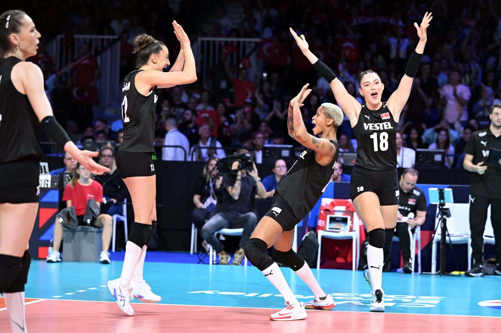 Türkiye&#039;s Sultans of the Net celebrate after beating Poland during the CEV European Championship, Brussels, Belgium, Aug. 30, 2023. (AA Photo)