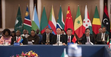 Chinese President Xi Jinping (R) and South African President Cyril Ramaphosa (L) attend the China-Africa Leaders' Roundtable Dialogue on the last day of the BRICS Summit, in Johannesburg, South Africa, Aug. 24, 2023. (EPA Photo)