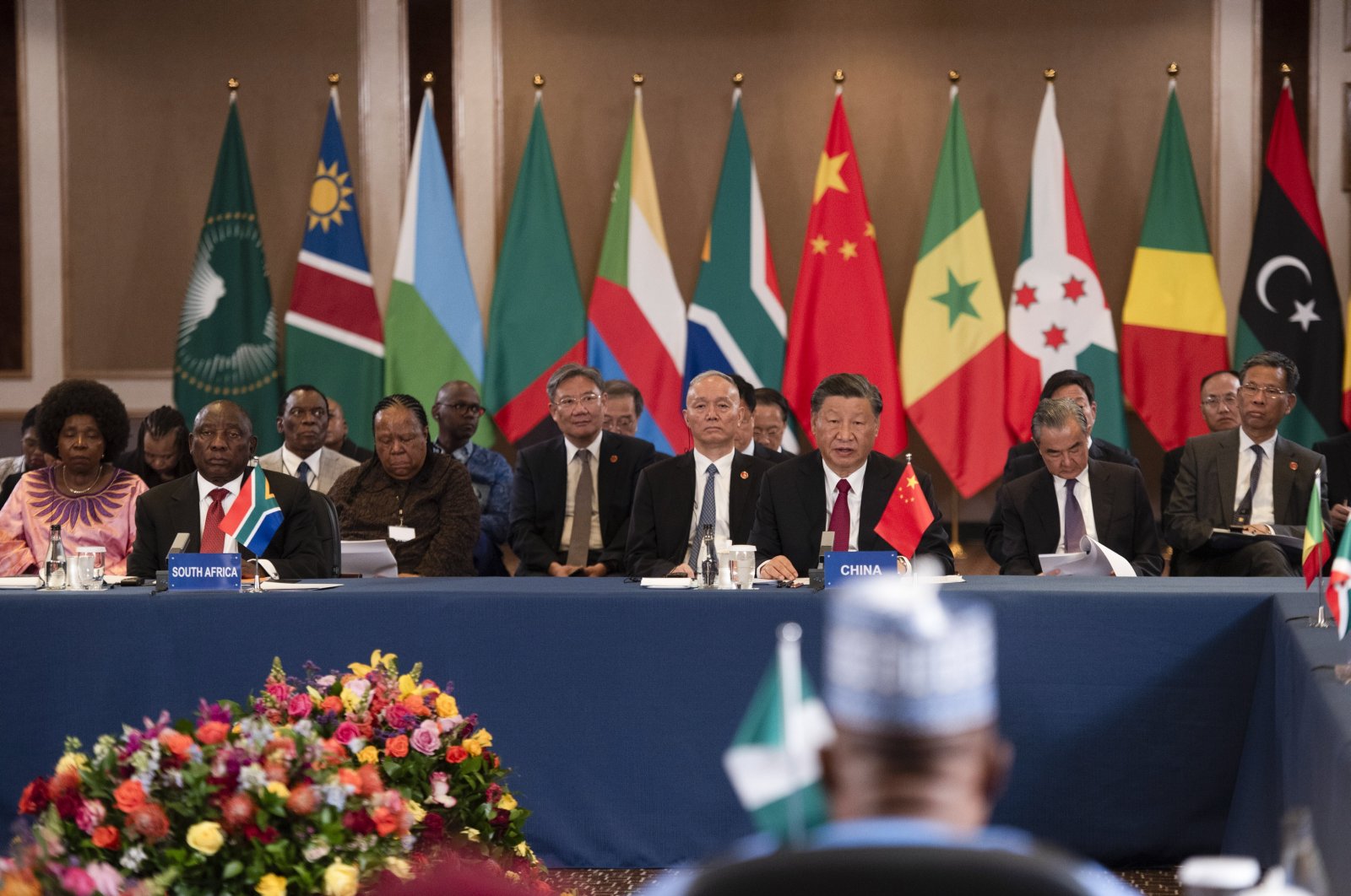 Chinese President Xi Jinping (R) and South African President Cyril Ramaphosa (L) attend the China-Africa Leaders&#039; Roundtable Dialogue on the last day of the BRICS Summit, in Johannesburg, South Africa, Aug. 24, 2023. (EPA Photo)