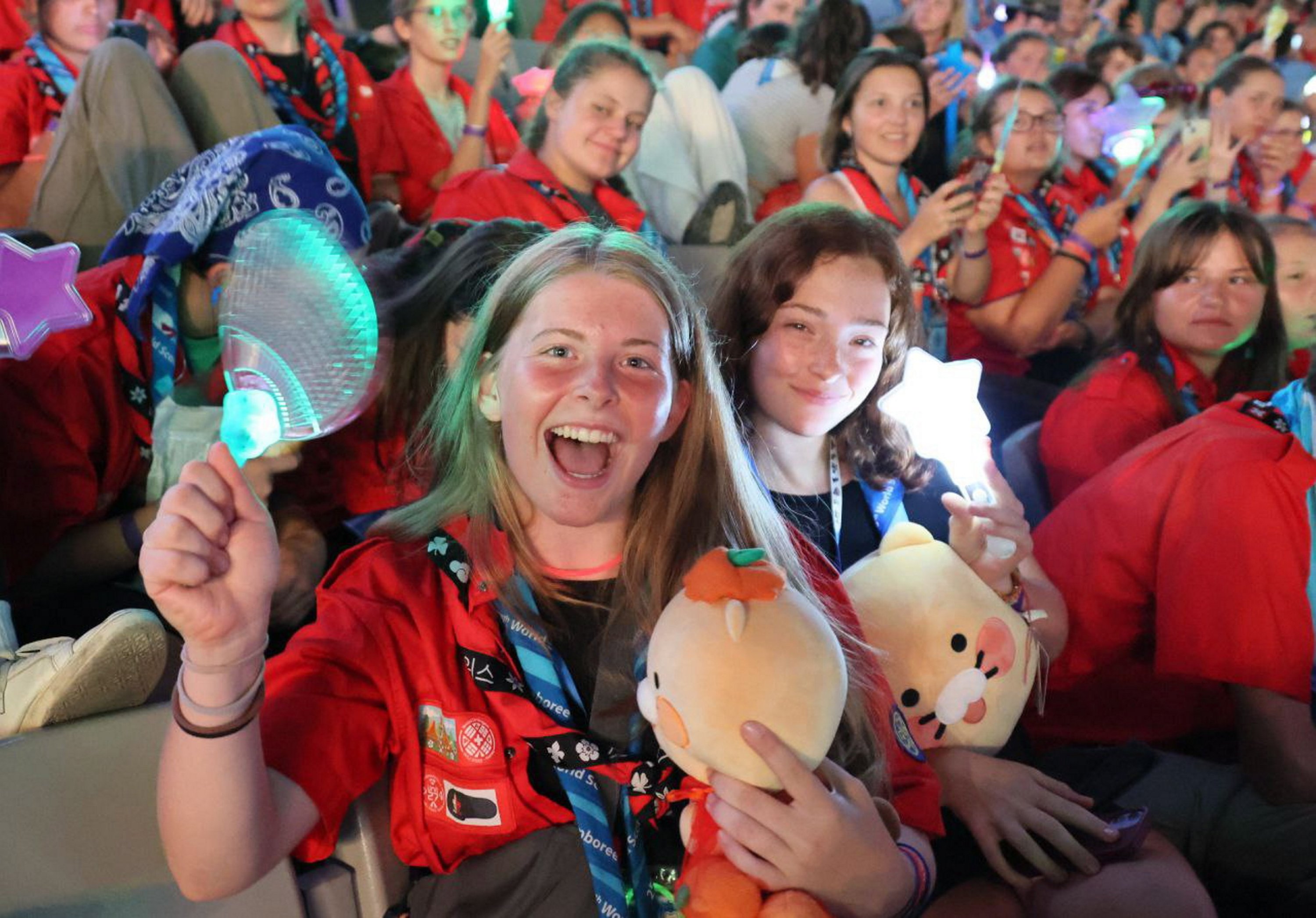 Attendees of the 25th World Scout Jamboree enjoying a K-Pop concert during the closing ceremony of the 2023 World Scout Jamboree in Seoul World Cup Stadium in Seoul, South Korea, Aug. 11, 2023. (EPA Photo)