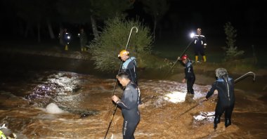 Rescue teams during a search operation in flood-hit Aksaray, Türkiye, Sep. 4, 2023. (AA Photo)