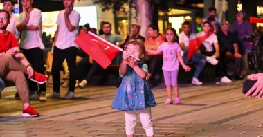 Istanbul residents watch the volleyball match between Türkiye and Serbia at the 2023 CEV European Championship, Istanbul, Türkiye, Sept. 3, 2023. (IHA Photo)