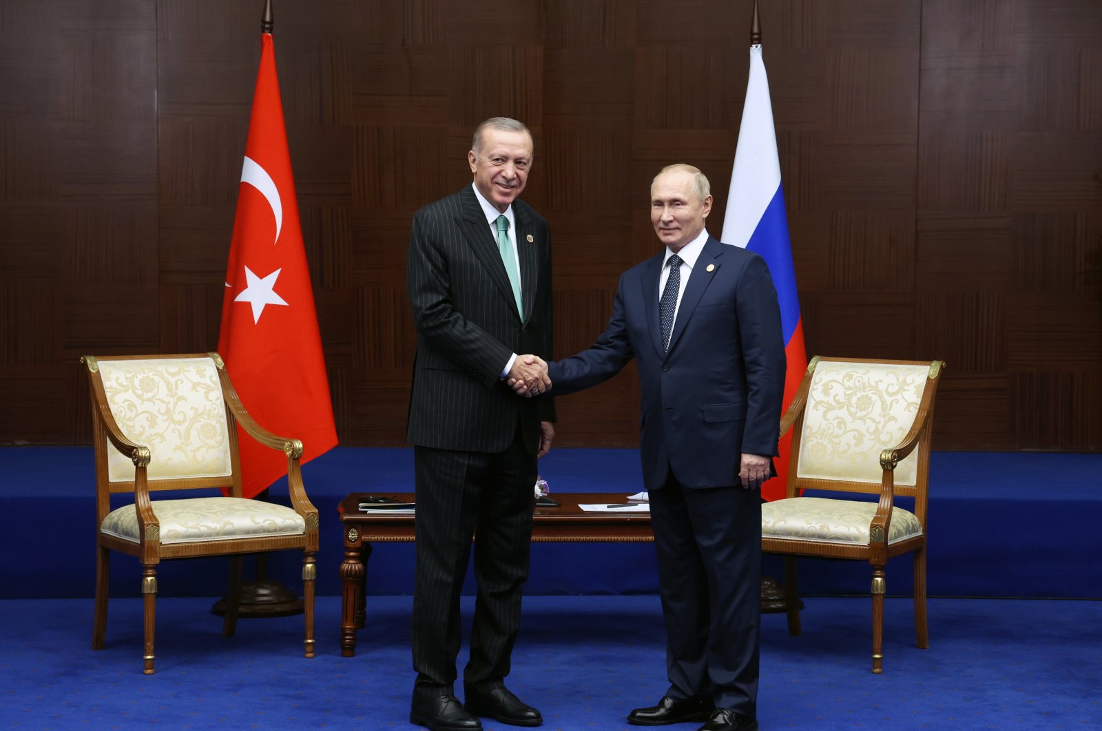 Erdoğan departs for Russia to meet Putin in bid to unlock grain deal