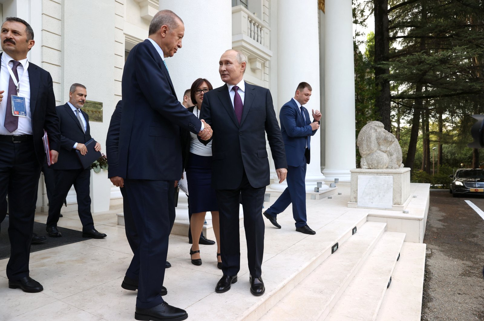 President Recep Tayyip Erdoğan (L) and Russian President Vladimir Putin bid farewell after their talks in Sochi, Russia, Sept. 4, 2023. (Reuters Photo)