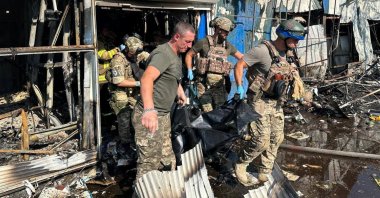 Rescuers carry the body of a person killed by a Russian military strike, in Kostiantynivka, Donetsk region, Ukraine, Sept. 6, 2023. (Reuters Photo)