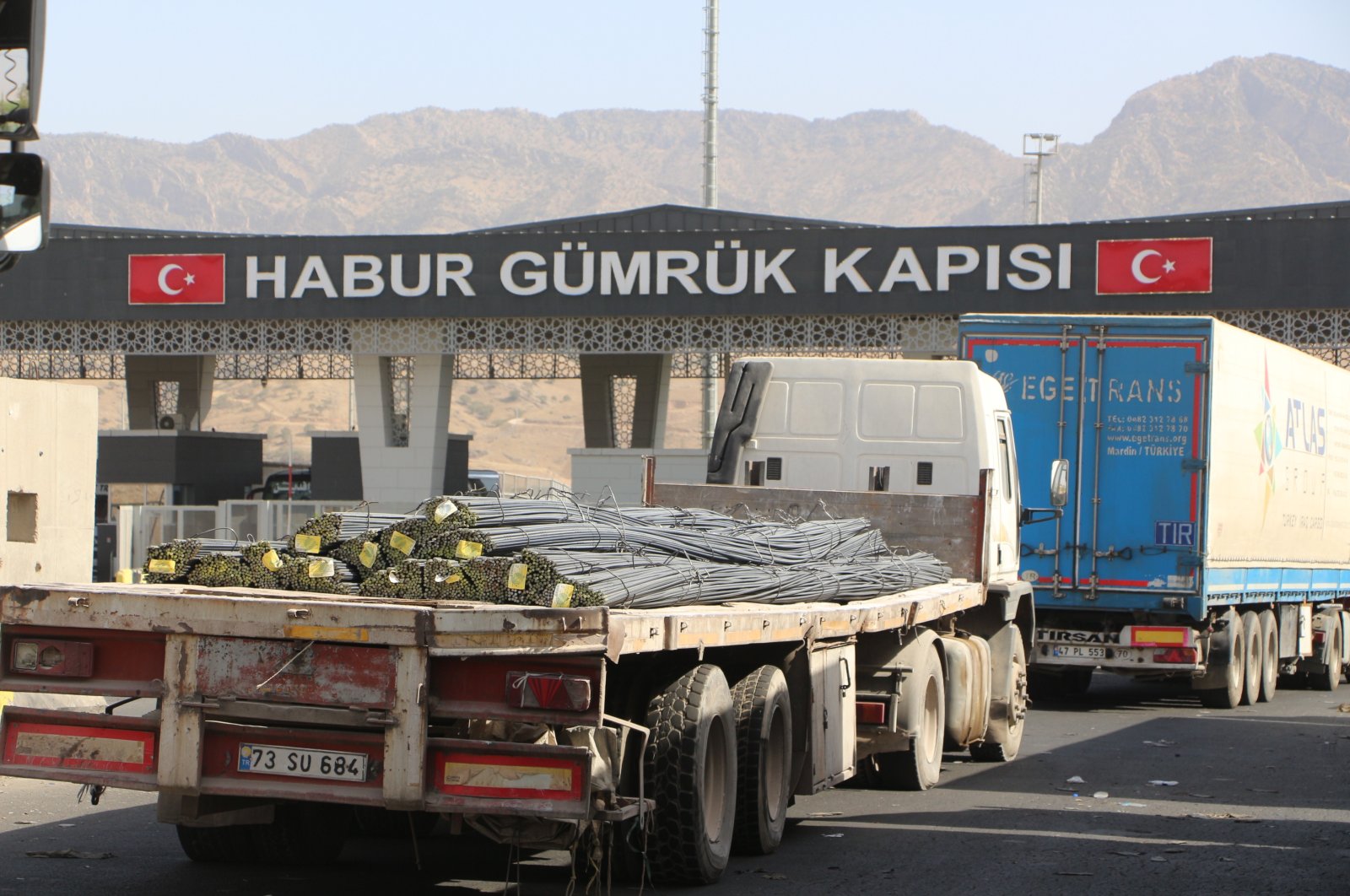 A view of Habur border crossing in Şırnak, southeastern Türkiye, July 26, 2022. (DHA Photo) 