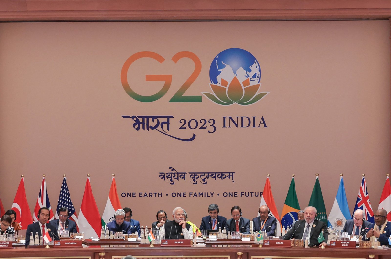 India&#039;s Prime Minister Narendra Modi (C) along with world leaders attends the closing session of the G-20 Leaders&#039; Summit, in New Delhi, India, Sept. 10, 2023. (AFP Photo)