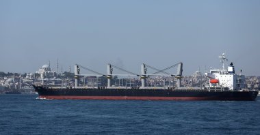 The Liberian-flagged bulk carrier Primus, the second cargo ship to leave Ukraine&#039;s Odesa port since the grain deal was put on hold, sails through the Bosporus in Istanbul, Türkiye, Aug. 29, 2023. (EPA Photo)