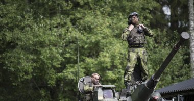 Swedish soldiers from Skaraborg&#039;s Swedish regiments take part in a training exercise as part of the preparations for Aurora 17 field exercise, in Skovde, Sweden, on Sept. 14, 2017. (AP File Photo)