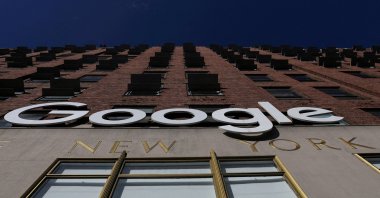 A Google LLC logo is seen at the Google offices in the Chelsea section of New York City, U.S., Jan. 20, 2023. (Reuters Photo)