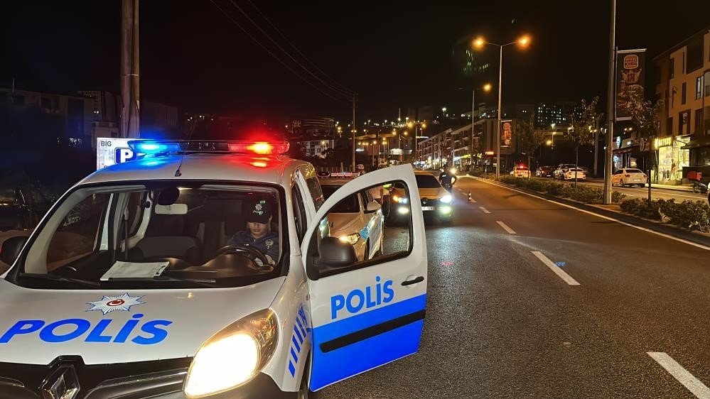 A police car is seen during an investigation operation in Istanbul, Türkiye, Sept. 13, 2023. (IHA Photo)