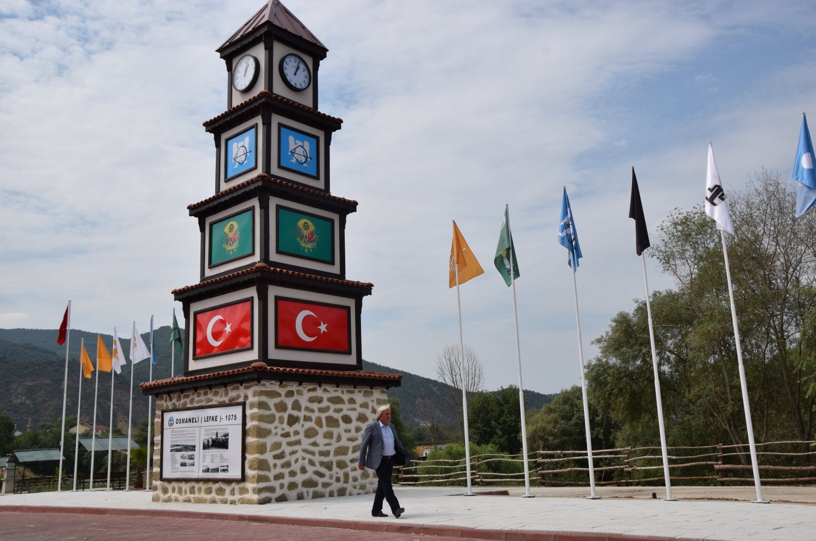 Monument honoring Ottoman legacy erected in Türkiye’s Bilecik