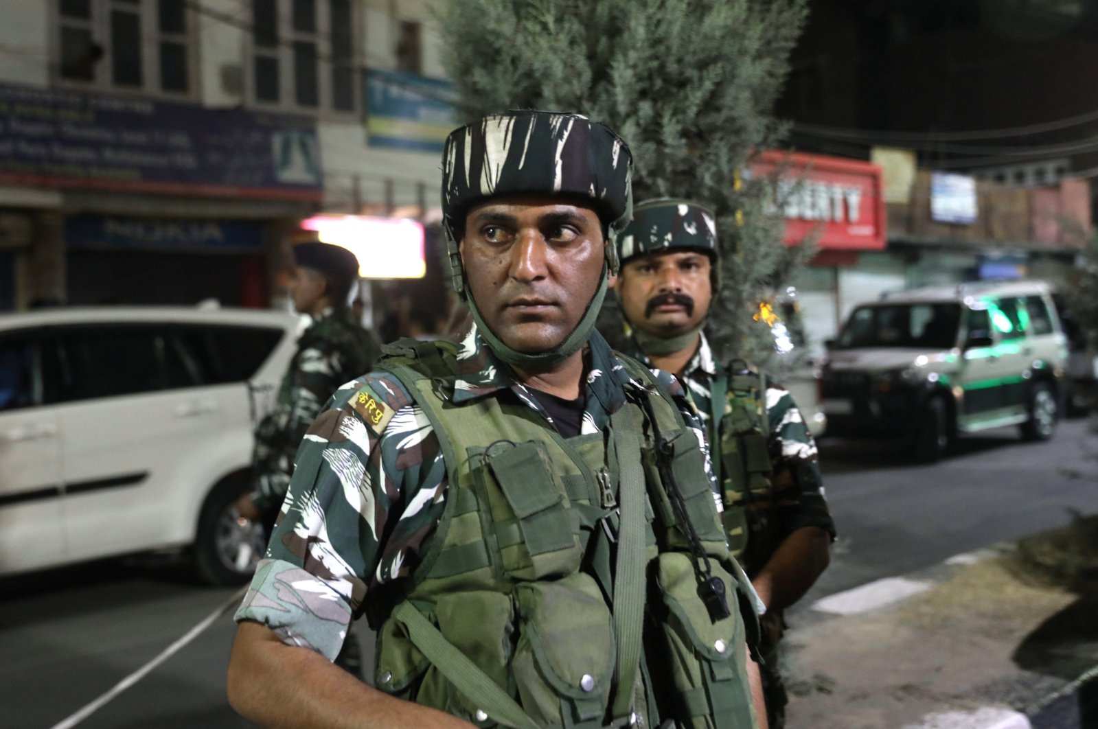 Indian paramilitary and police men on guard in Srinagar, Jammu and Kashmir, India, Sept. 13, 2023. (EPA Photo)