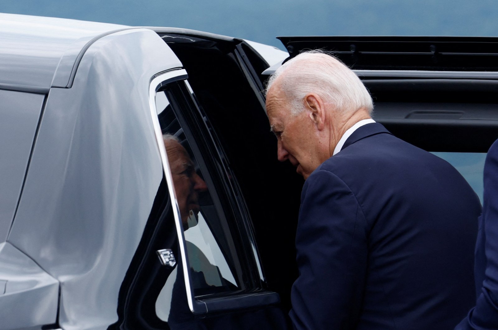 U.S. President Joe Biden gets inside a car, as he arrives in Avoca, Pennsylvania, U.S., Aug. 17, 2023. (Reuters Photo)