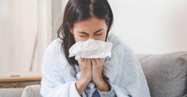 A patient is seen infected by a seasonal change, Istanbul, Türkiye, Sept. 15, 2033. (Shutterstock Photo) 