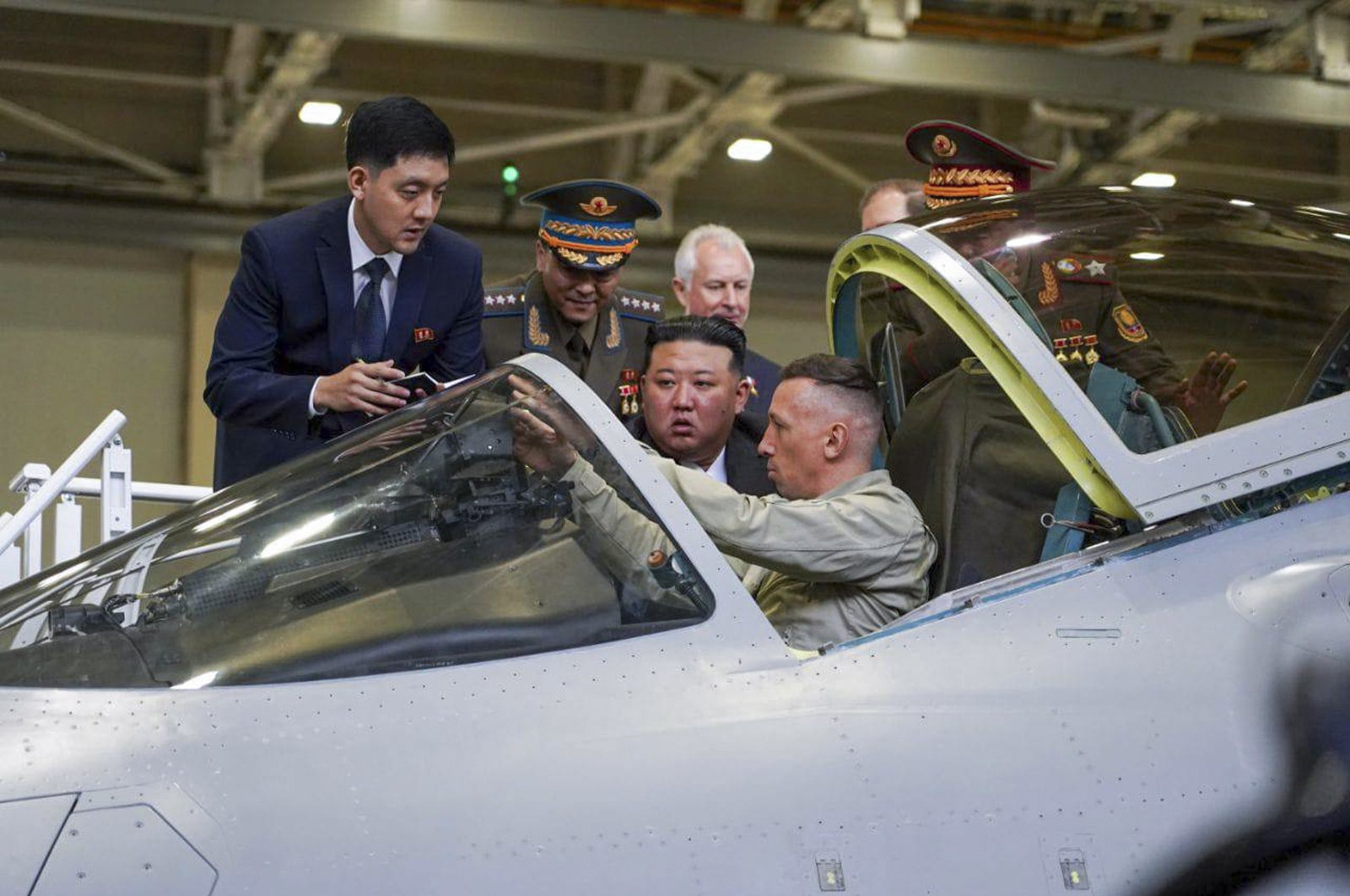 North Korean leader Kim Jong Un (C) visits a Russian aircraft plant that builds fighter jets, Komsomolsk-on-Amur, Russia, Sept. 15, 2023. (EPA Photo)