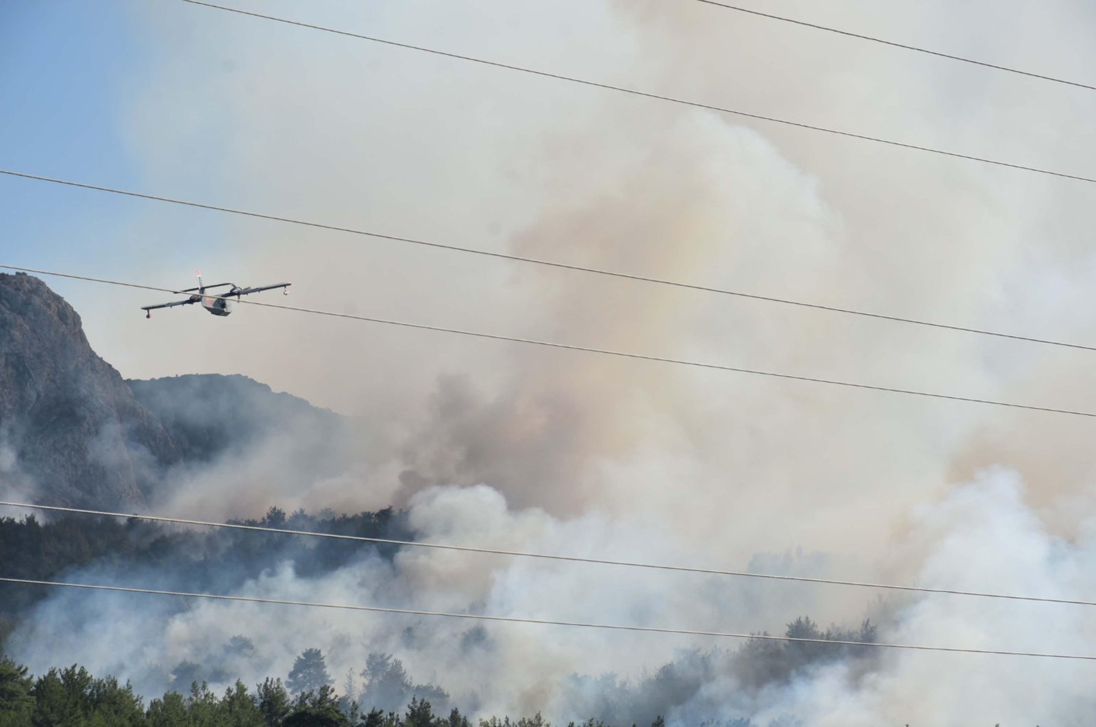 Bodies recovered after firefighter helicopter crashes in Izmir