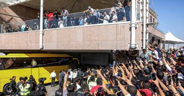 Fans of Saudi football club Al-Nassr's Portuguese forward Cristiano Ronaldo gather outside the team's hotel, Tehran, Iran, Sept. 18, 2023. (AFP Photo)