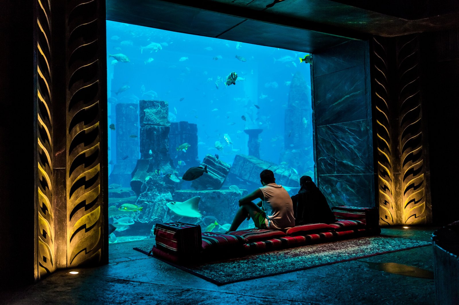 A large aquarium in Hotel Atlantis, offering 1,539 spacious guest rooms including 166 suites, on a man-made island of Palm Jumeirah, Dubai, UAE, Sept. 30, 2023. (Shutterstock Photo)