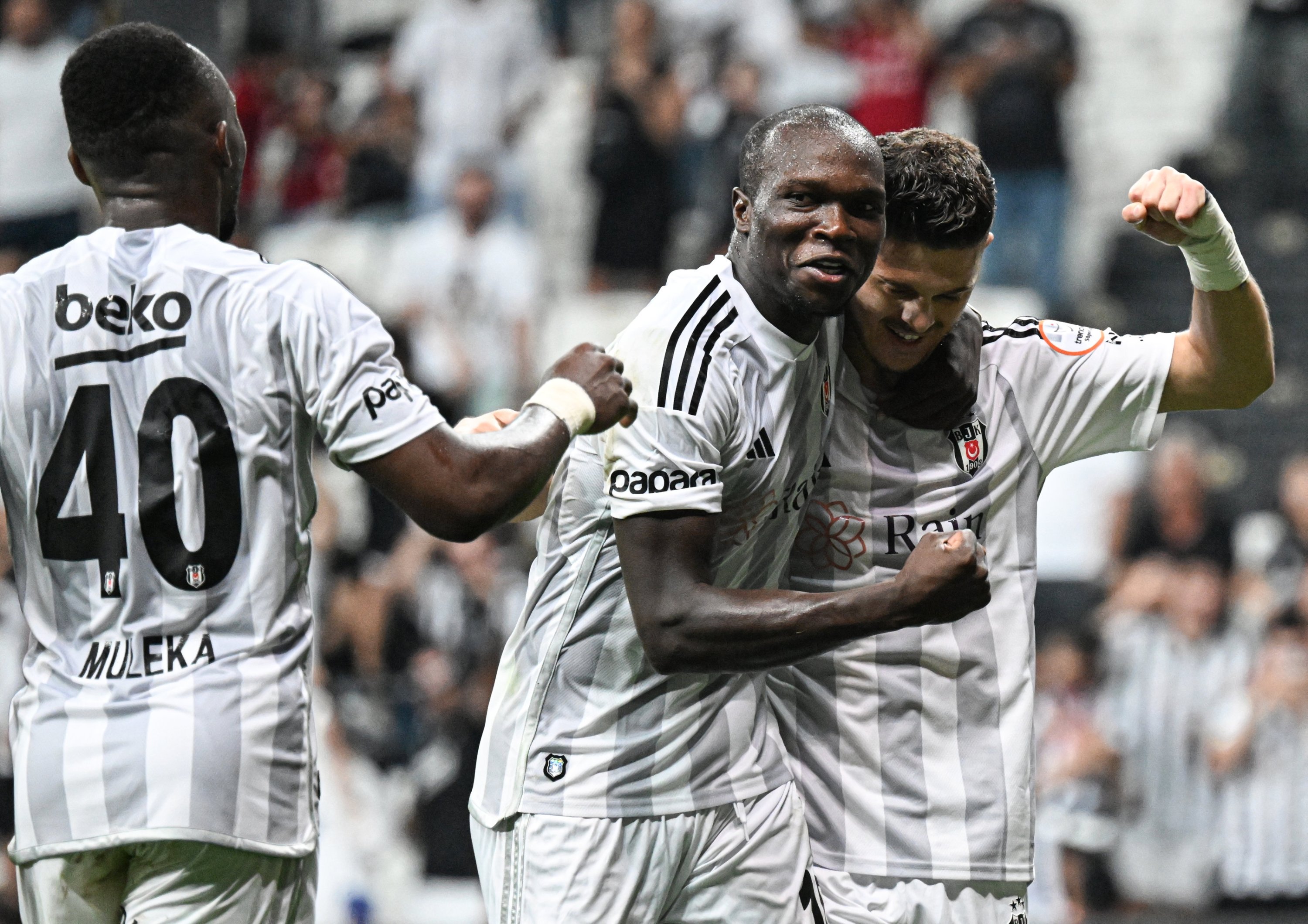 Fenerbahçe, Beşiktaş go all in for early Conference League groups