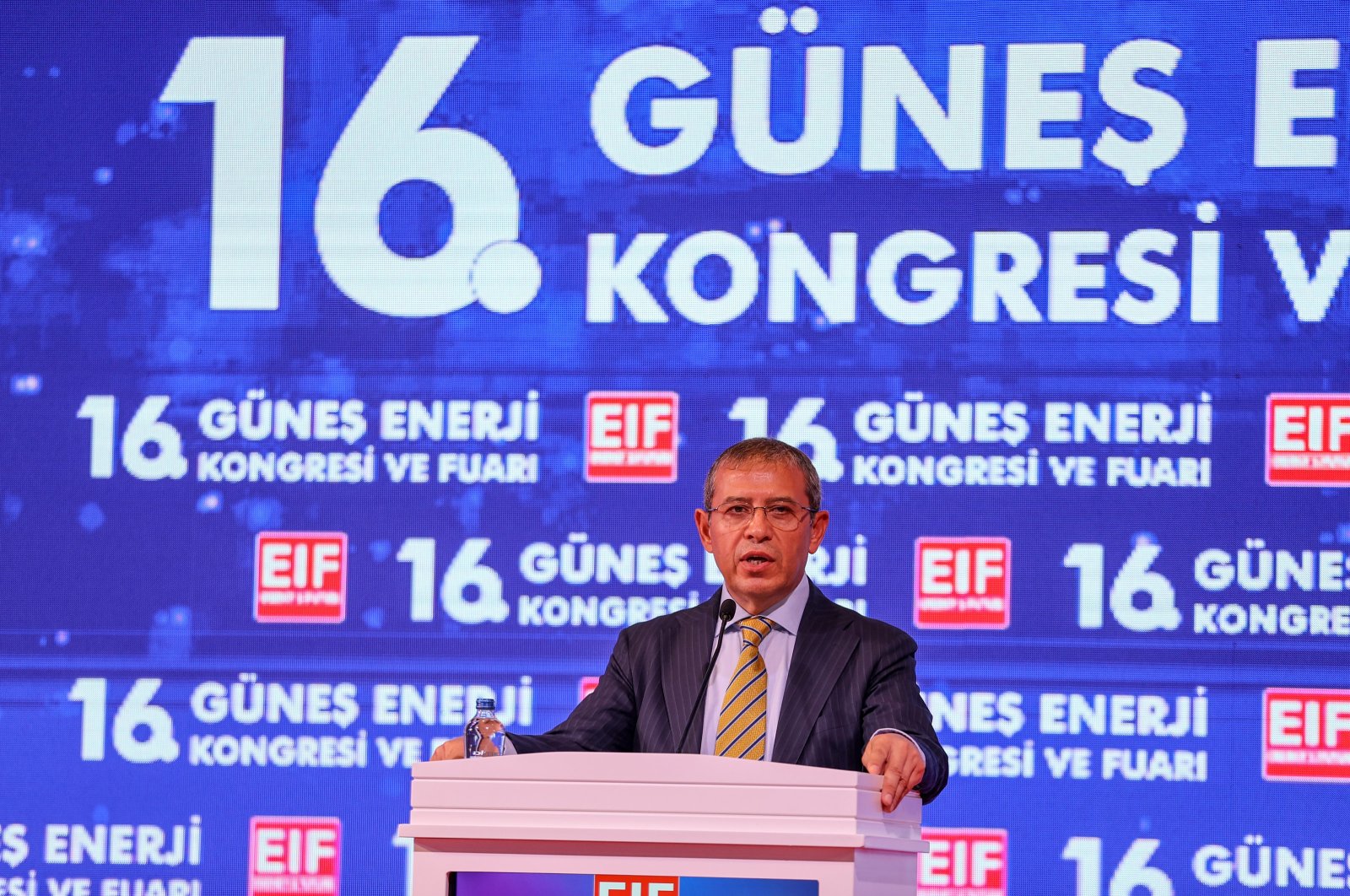 Deputy Minister of Energy and Natural Resources Abdullah Tancan delivers a speech at the 16th EIF Energy Congress and Fair, Gaziantep, southern Türkiye, Sept. 20, 2023. (AA Photo)