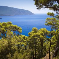 A coastal landscape of Kabak Valley, a spot in the Lycian Way in southern Türkiye. (Shutterstock Photo)