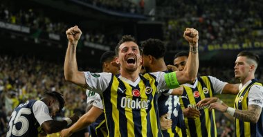 Fenerbahçe players celebrate after beating Danish side Nordsjaelland during the UEFA Europa Conference League, Istanbul, Türkiye, Sept. 21, 2023. (AA Photo)