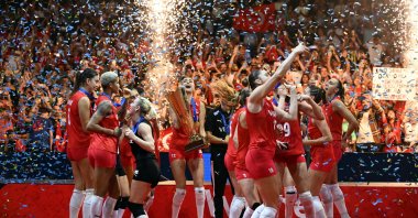 Turkish players celebrate beating Serbia in the Women&#039;s Eurovolley final, Brussels, Belgium, Sept. 3, 2023. (AA Photo)