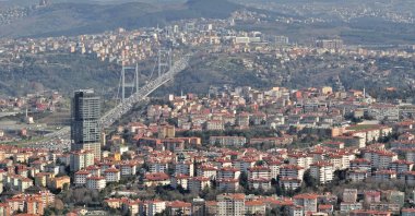 An aerial view of the Bosporus bridge connecting two continents, Istanbul, Türkiye, Feb. 15, 2016. (Shutterstock Photo)