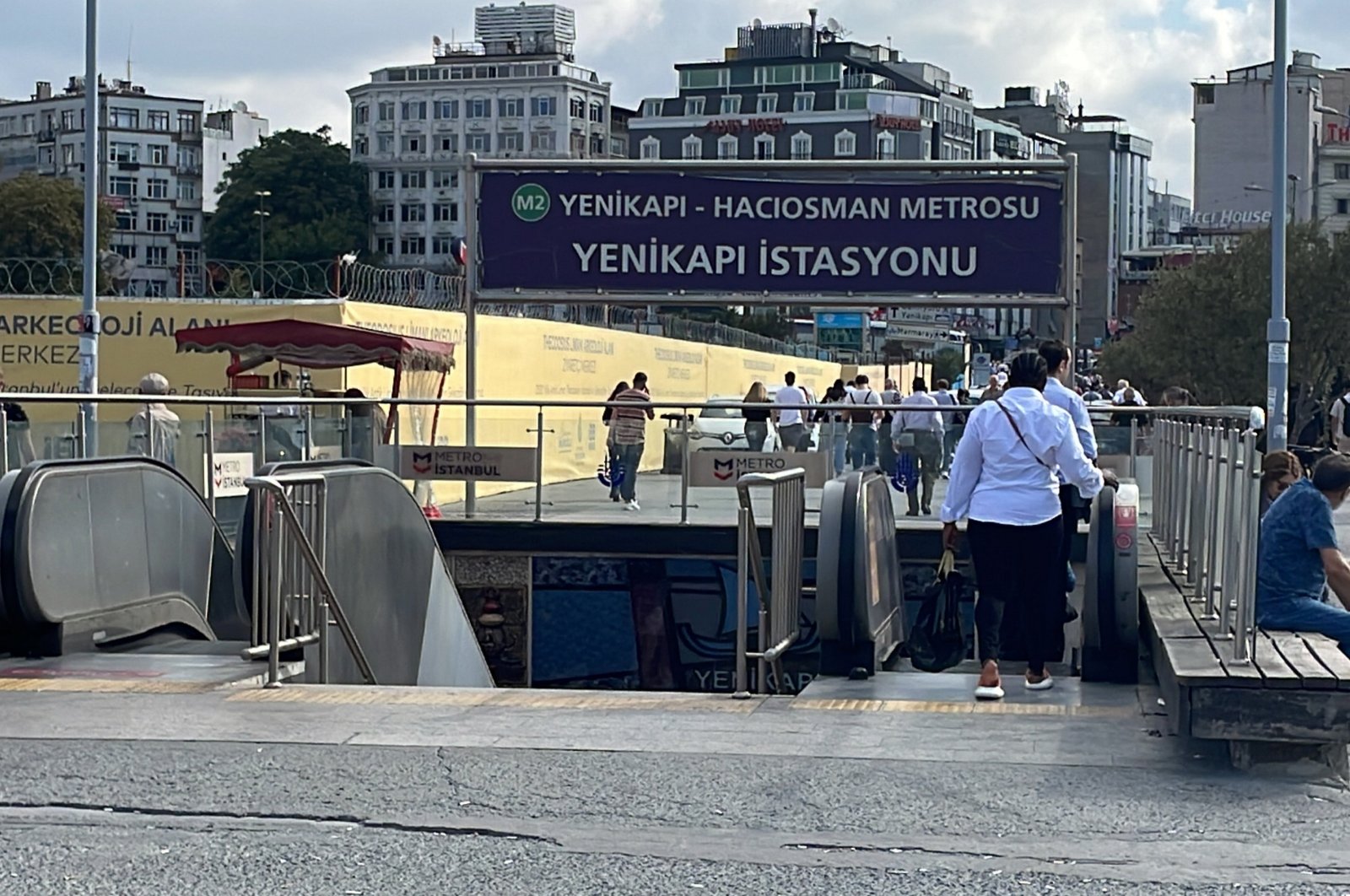 Yenikapı-Hacıosman metro line servives briefly halted due to a technical malfunction, Istanbul, Türkiye, Sept. 26, 2023. (AA Photo)