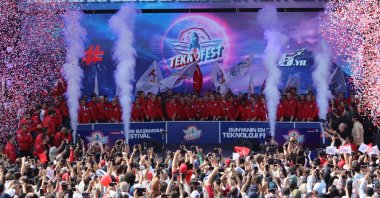 A crowd of visitors is seen as officials open the newest edition of Türkiye's largest tech fair, Teknofest, held at Çığlı Airport in western Izmir province, Türkiye, Sept. 27, 2023. (IHA Photo)