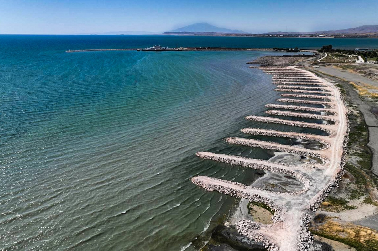 Türkiye, Van Gölü’nü kurtarmak için çevre dostu projeler başlatıyor
