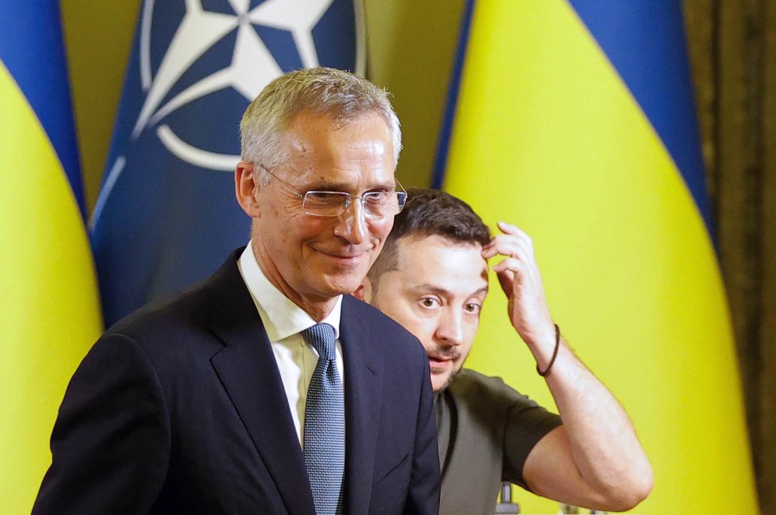 Ukrainian President Volodymyr Zelenskyy (R) and NATO Secretary General Jens Stoltenberg attend a joint press conference following their meeting in Kyiv, Ukraine, Sept. 28, 2023. (EPA Photo)