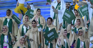 Members of Saudi Arabia&#039;s delegation take part in the athletes parade during the opening ceremony of The 19th Asian Games Hangzhou 2022 at the Hangzhou Olympic Sports Centre Stadium, Hangzhou, China, Sept. 23, 2023. (Reuters Photo)

