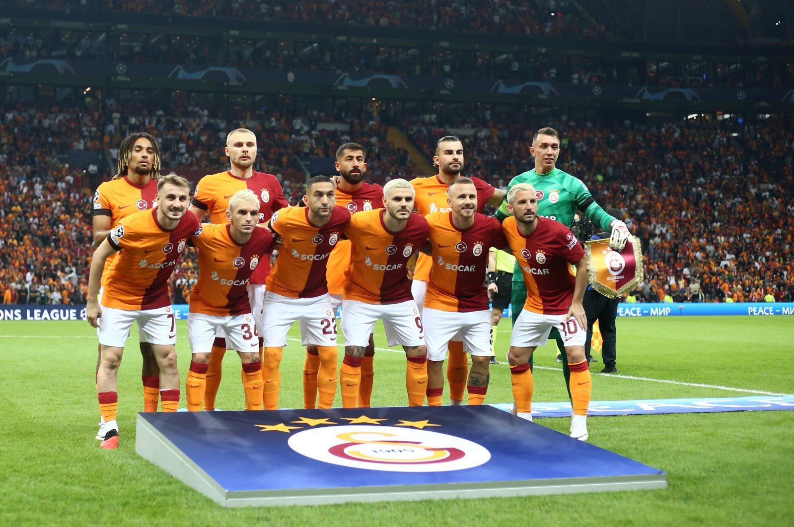 Galatasaray players pose for a photo before the UEFA Champions League group stage match between Galatasaray and Copenhagen at RAMS Park, Istanbul, Türkiye, Sept. 20, 2023. (Getty Images Photo)