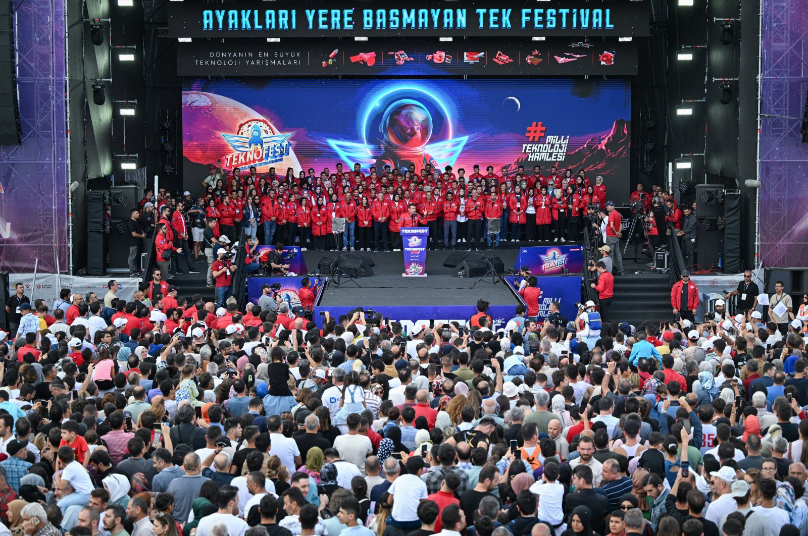 The closing ceremony of Teknofest, Türkiye&#039;s largest space, aviation and technology festival held at Izmir&#039;s Çiğli Airport, Oct. 1, 2023. (AA Photo)