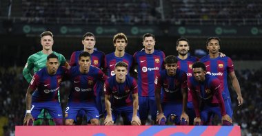 Barcelona players pose before the Spanish Liga football match between FC Barcelona and Sevilla FC at the Estadi Olimpic Lluis Companys, Barcelona, Spain, Sept. 29, 2023. (AFP Photo)