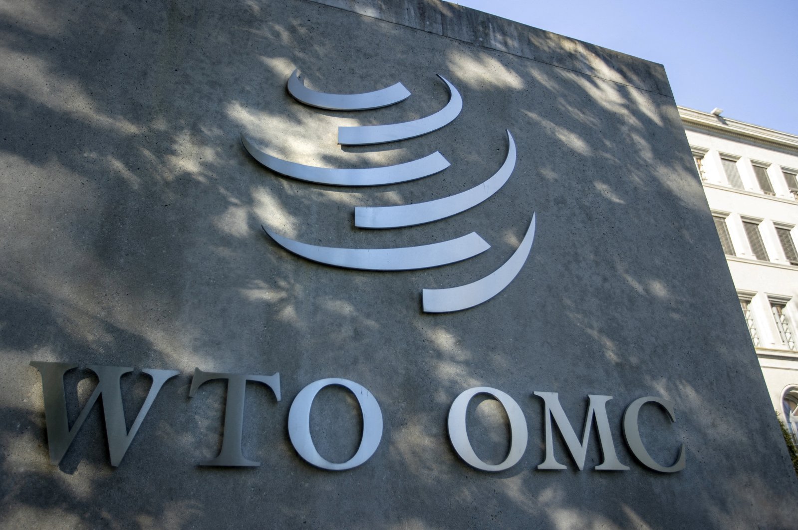 A logo is seen at the World Trade Organization (WTO) headquarters before a news conference in Geneva, Switzerland, Oct. 5, 2022. (Reuters Photo)