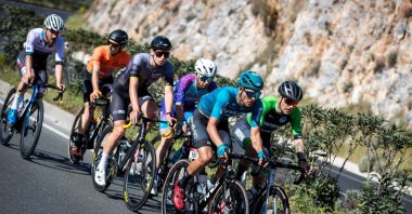An archive photo of cyclists in action during the 57th Presidential Cycling Tour of Türkiye, Müğla, southern Türkiye, April 17, 2022. (IHA Photo)