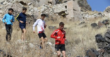 Turkish cross country runners prepare for the 2024 European Athletics Championships at the Göre Ruins, Nevşehir, Türkiye, Oct. 4, 2023. (AA Photo)