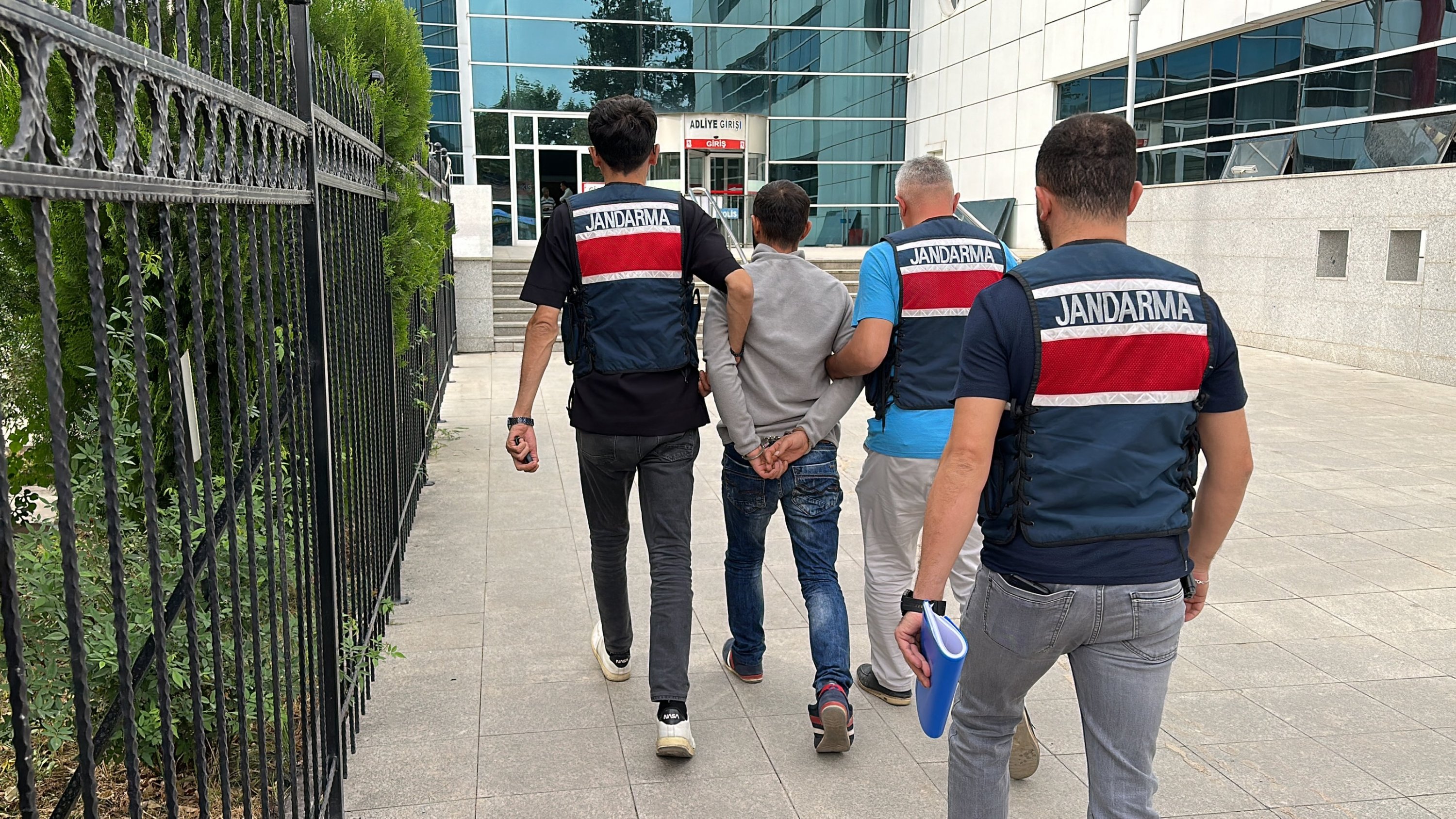 Terror suspects captured, eliminated in T&uuml;rkiye and beyond