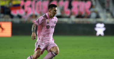 Inter Miami's Lionel Messi controls the ball during the first half during a match between Toronto FC and Inter Miami CF at DRV PNK Stadium, Florida, U.S., Sept. 20, 2023. (AFP Photo)