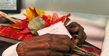 James Murphy, a man who was accidentally mummified and known publicly by the name &quot;Stoneman Willie,&quot; lies on display at a local funeral home that has been his resting place for 128 years, before being buried in Reading, Pennsylvania, U.S., Oct. 7, 2023. (Reuters Photo)