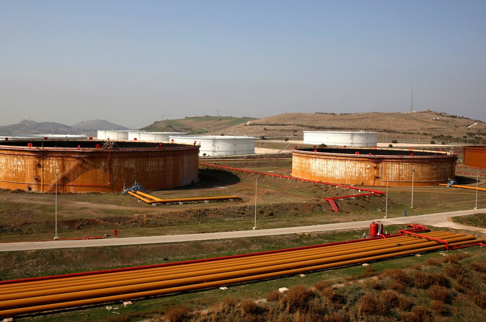 A general view of oil tanks at the port of Ceyhan, which is run by the state-owned Petroleum Pipeline Corporation (BOTAŞ), some 70 kilometers (43.5 miles) from Adana, southern Türkiye, Feb. 19, 2014. (Reuters Photo)