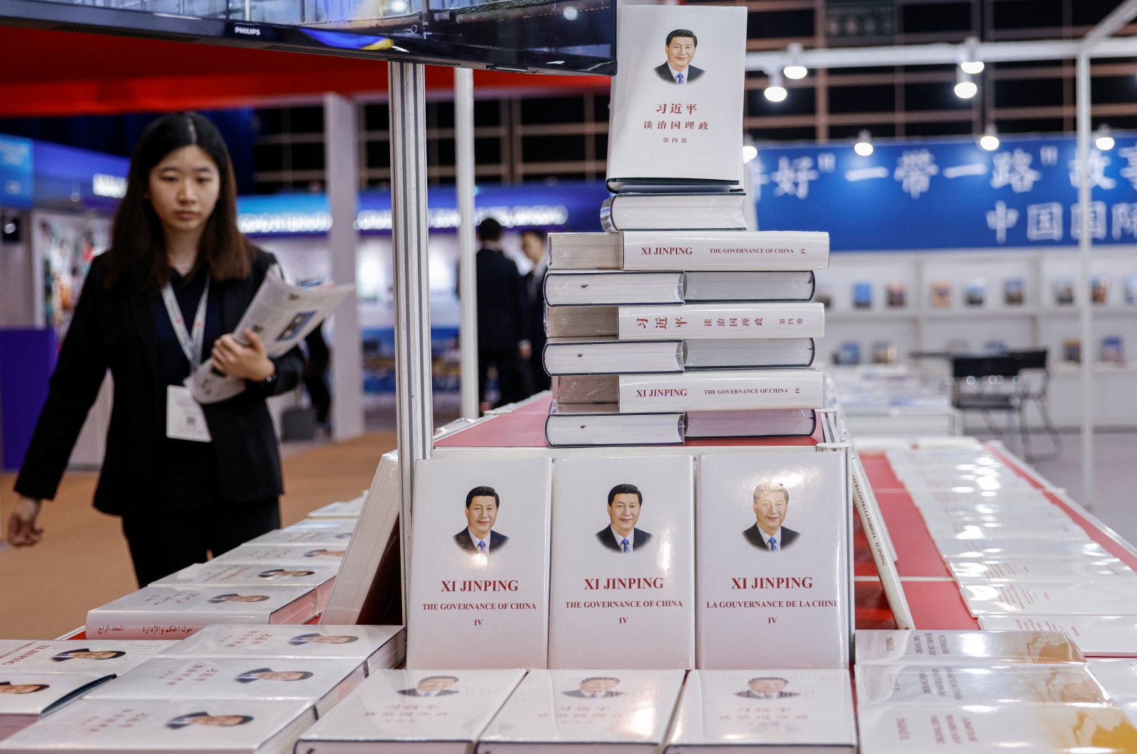 Copies of the book &quot;Xi Jinping: The Governance of China&quot; are displayed at the &quot;Belt and Road&quot; summit in Hong Kong, China, Sept. 14, 2023. (Reuters Photo)