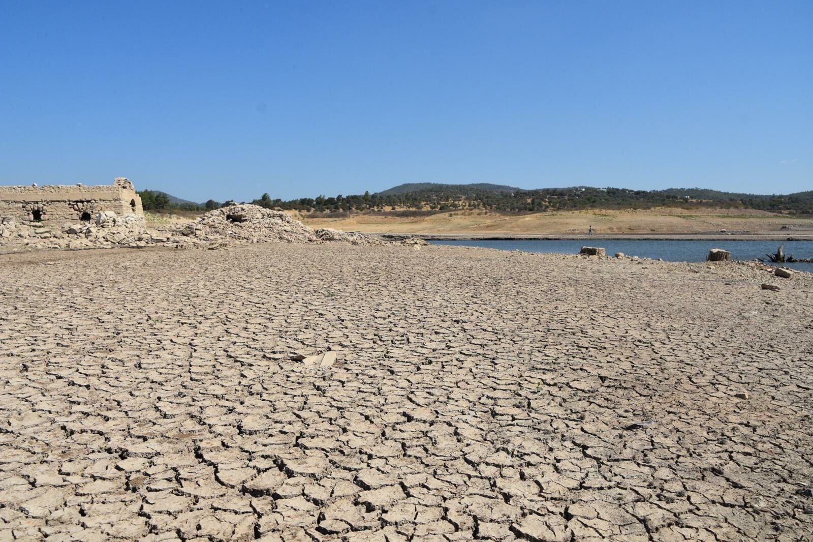 Front view of one of the depleted dams that provides water to Bodrum, Muğla, southwestern Türkiye, Oct. 10, 2023. (DHA Photo)